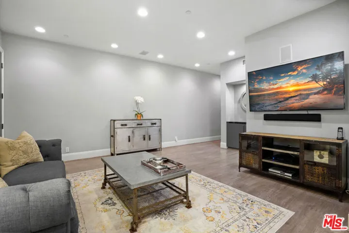 16123 W Sunset Boulevard 202, Pacific Palisades, California 90272