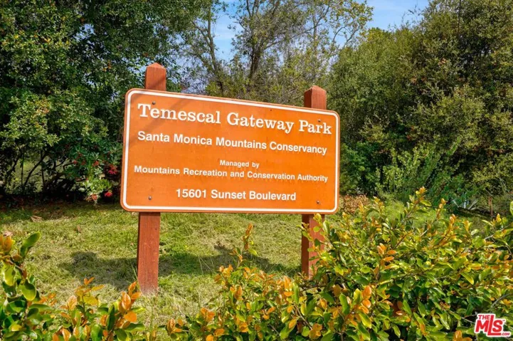 16123 W Sunset Boulevard 202, Pacific Palisades, California 90272