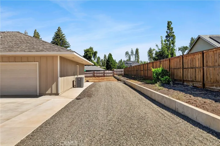 527 Crestwood, Paradise, California 95969