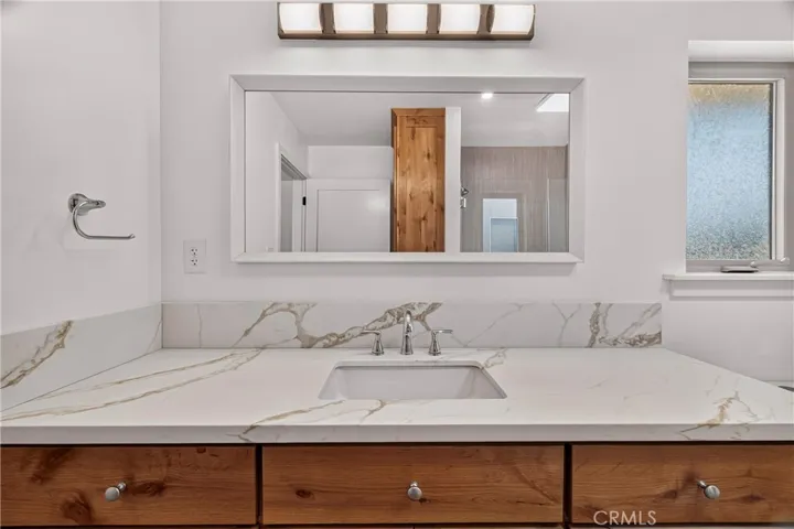 527 Crestwood, Paradise, California 95969