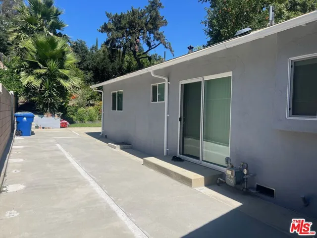 5059 Catalon Avenue, Woodland Hills, California 91364