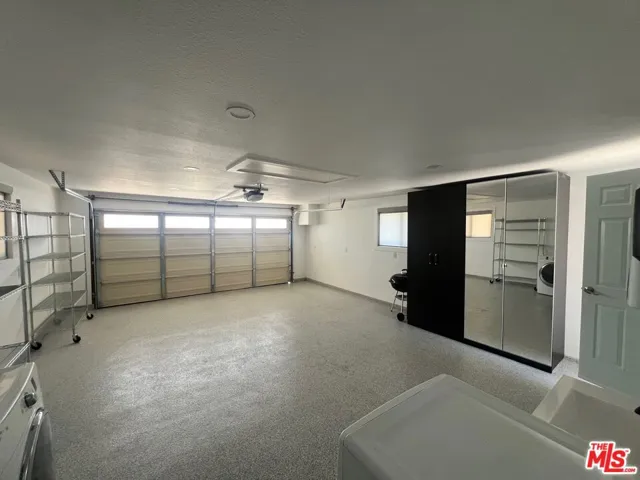 5059 Catalon Avenue, Woodland Hills, California 91364