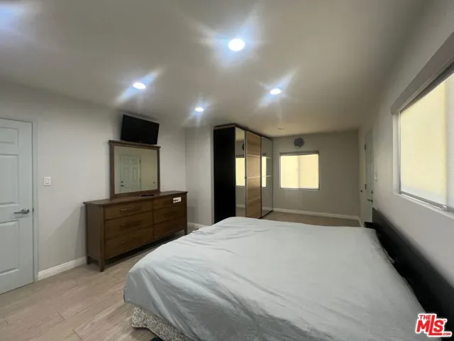 5059 Catalon Avenue, Woodland Hills, California 91364