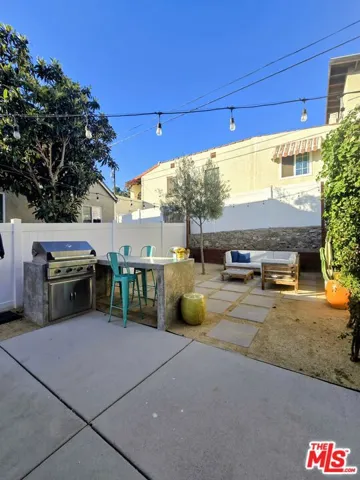 919 Isabel Street, Los Angeles, California 90065