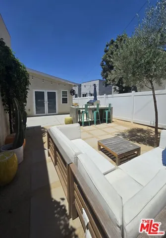 919 Isabel Street, Los Angeles, California 90065