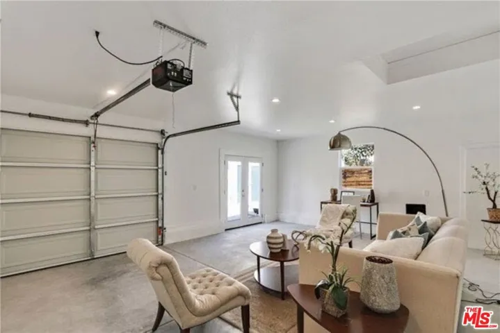 919 Isabel Street, Los Angeles, California 90065
