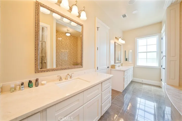 bath 4