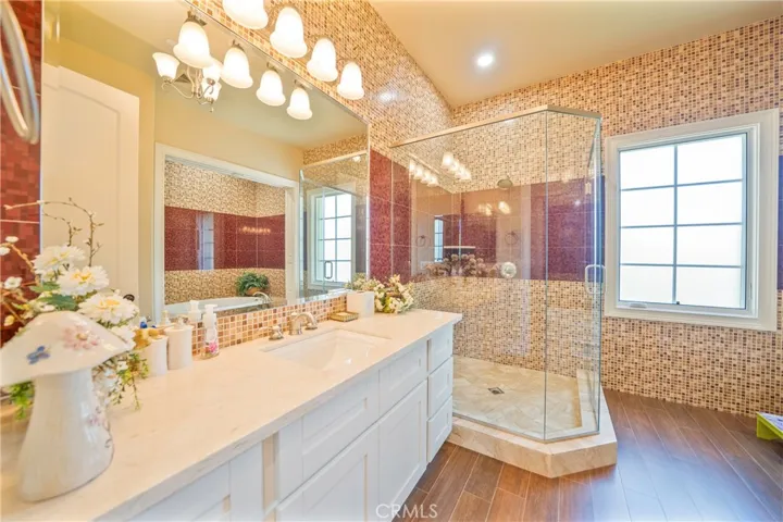 Bath room 6
