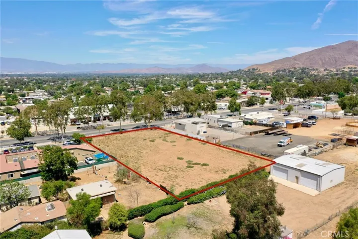 866 6th Street, Norco, California 92860