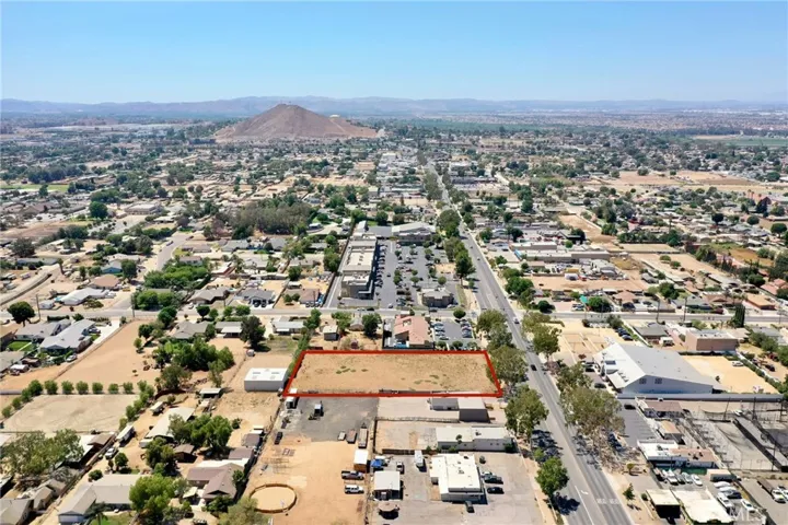 866 6th Street, Norco, California 92860