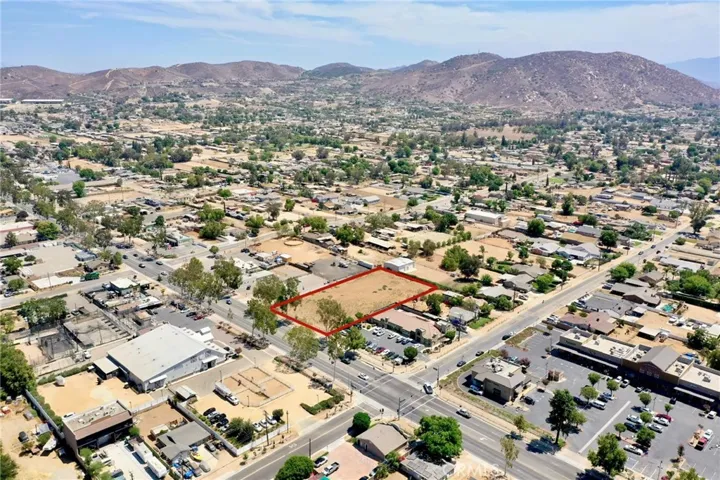 866 6th Street, Norco, California 92860