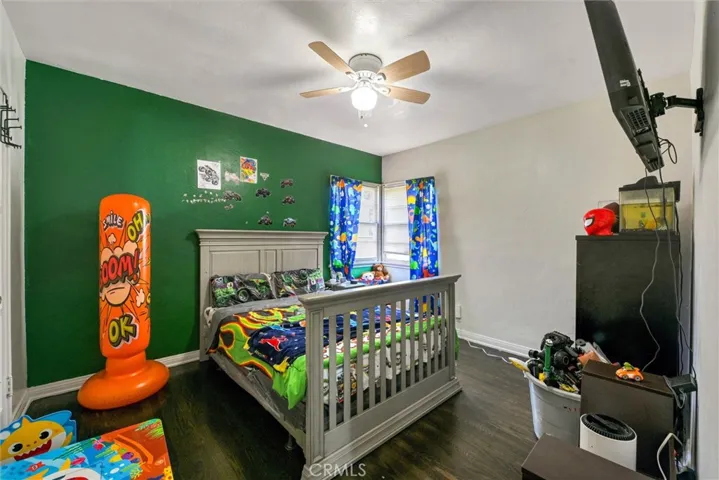1330 E Caldwell, Compton, California 90221