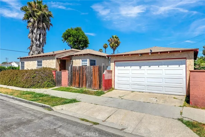1330 E Caldwell, Compton, California 90221