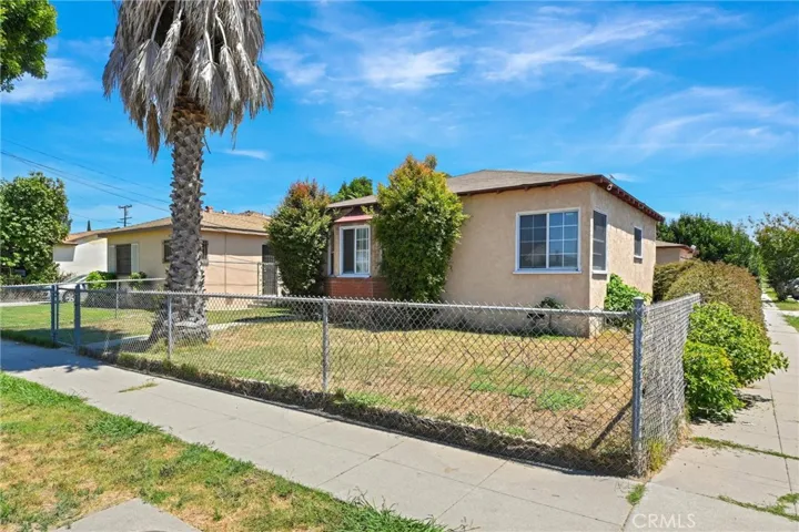 1330 E Caldwell, Compton, California 90221