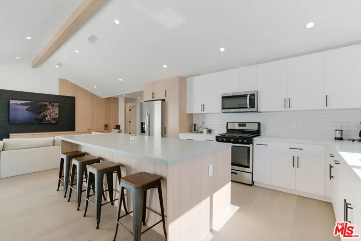 19602 Hamlin Street, Reseda, California 91335