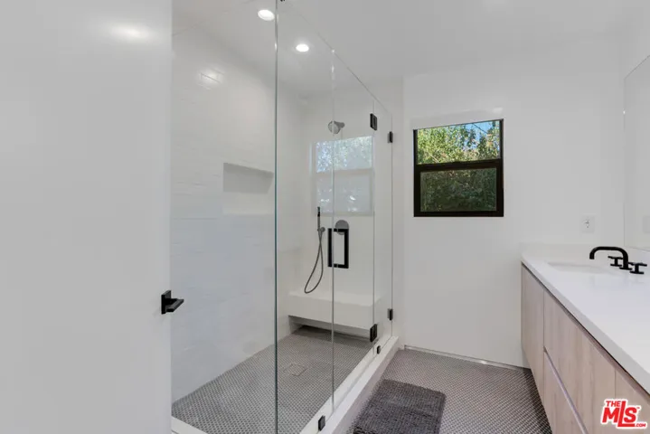 19602 Hamlin Street, Reseda, California 91335