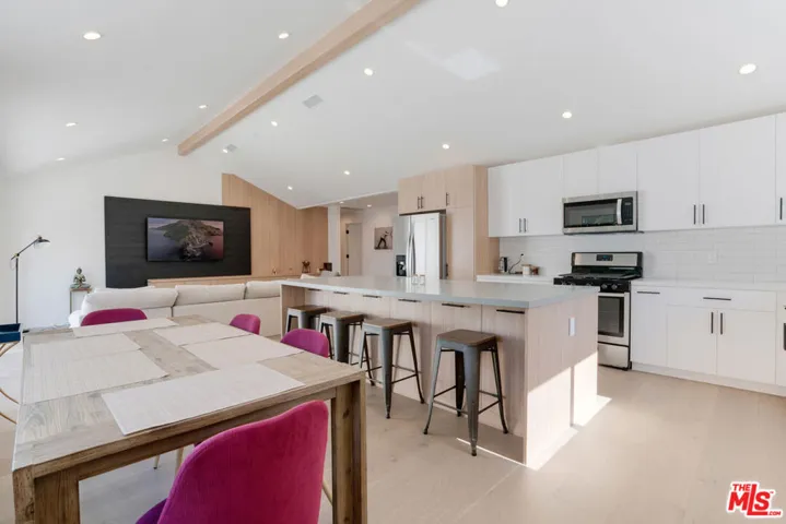 19602 Hamlin Street, Reseda, California 91335