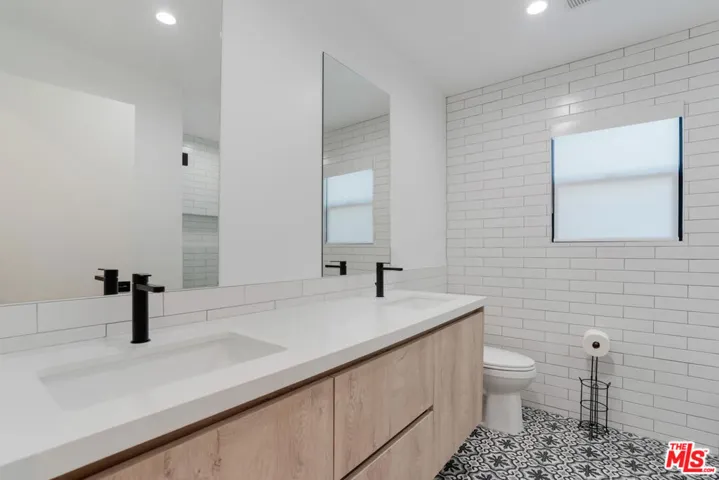 19602 Hamlin Street, Reseda, California 91335