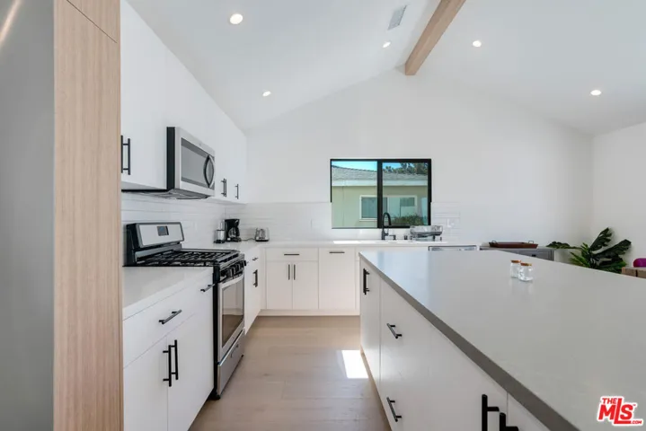 19602 Hamlin Street, Reseda, California 91335