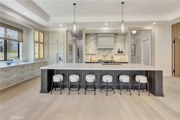 15362 Seine, Irvine, California 92604