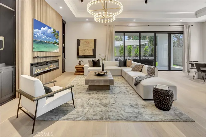 15362 Seine, Irvine, California 92604