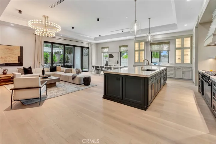 15362 Seine, Irvine, California 92604