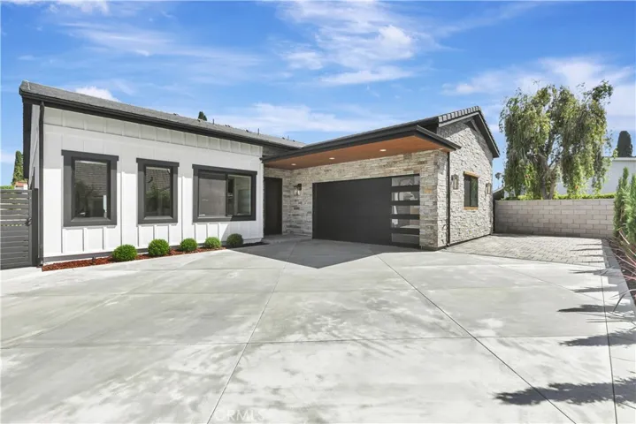 15362 Seine, Irvine, California 92604