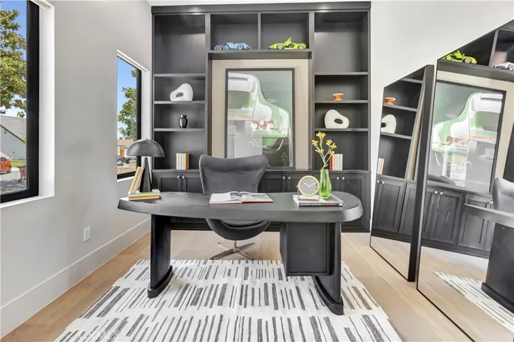 OFFICE