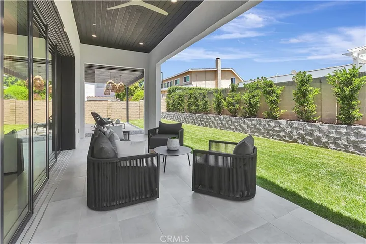 15362 Seine, Irvine, California 92604