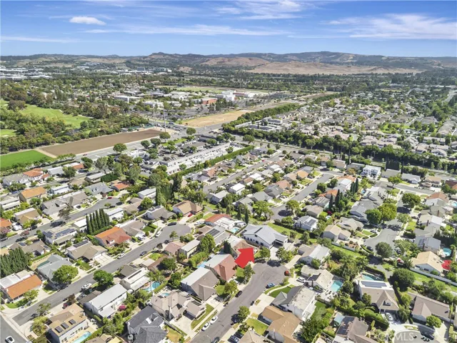 15362 Seine, Irvine, California 92604