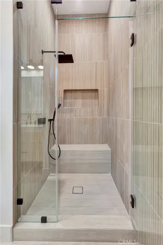 MASTER SHOWER