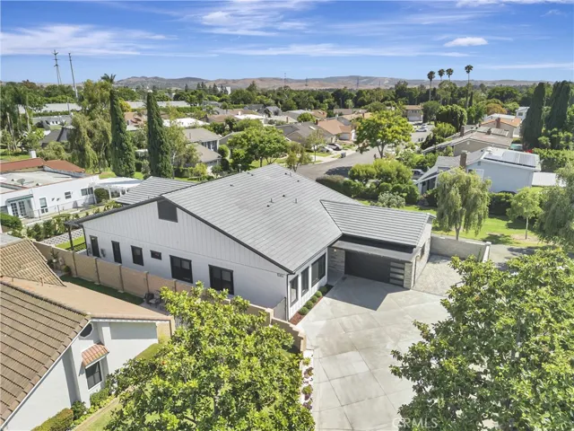 15362 Seine, Irvine, California 92604
