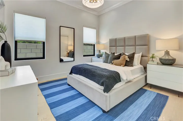 15362 Seine, Irvine, California 92604