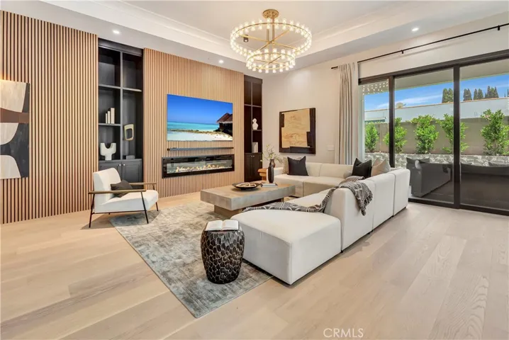 15362 Seine, Irvine, California 92604