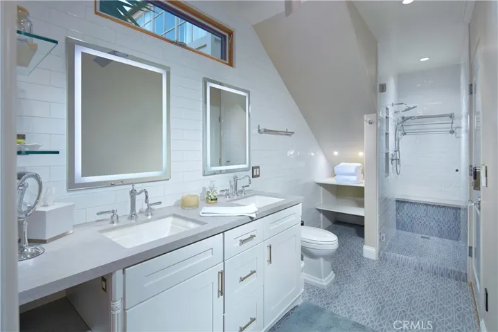 1311 W Bay Avenue, Newport Beach, California 92661