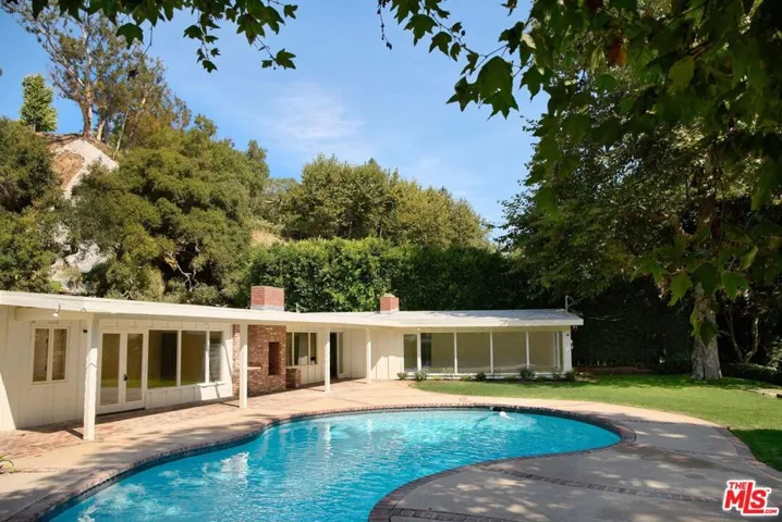 603 Hightree Road, Los Angeles, California 90402