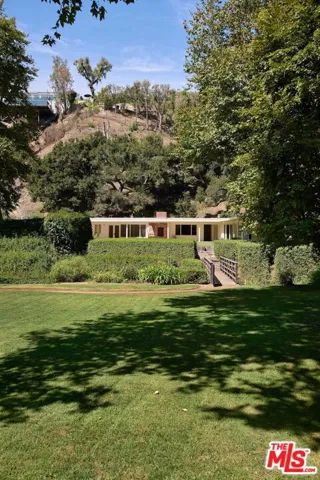 603 Hightree Road, Los Angeles, California 90402