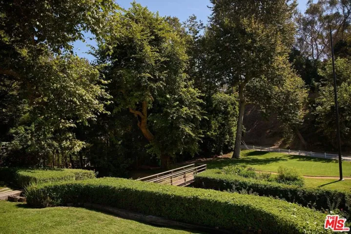 603 Hightree Road, Los Angeles, California 90402