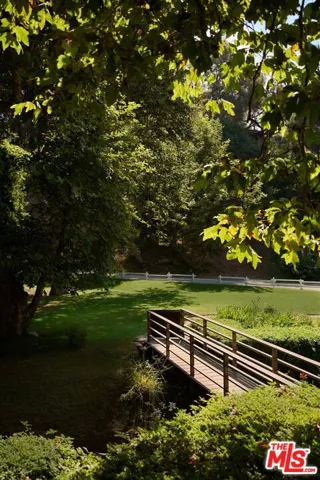 603 Hightree Road, Los Angeles, California 90402