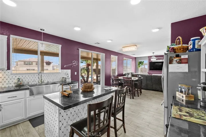 14490 Arthur Street, Oak Hills, California 92344