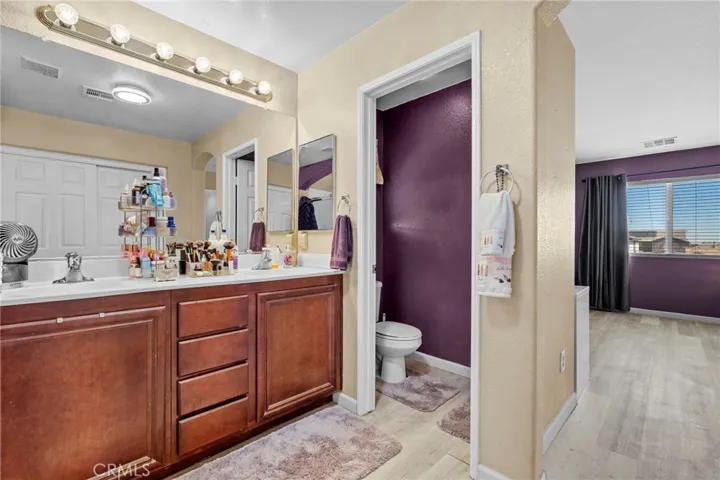 14490 Arthur Street, Oak Hills, California 92344