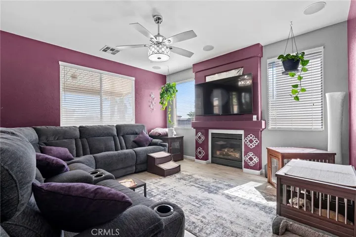 14490 Arthur Street, Oak Hills, California 92344