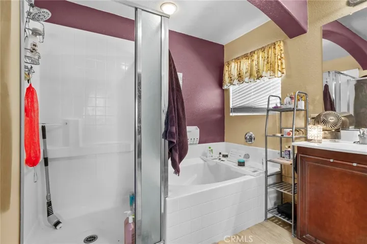 14490 Arthur Street, Oak Hills, California 92344