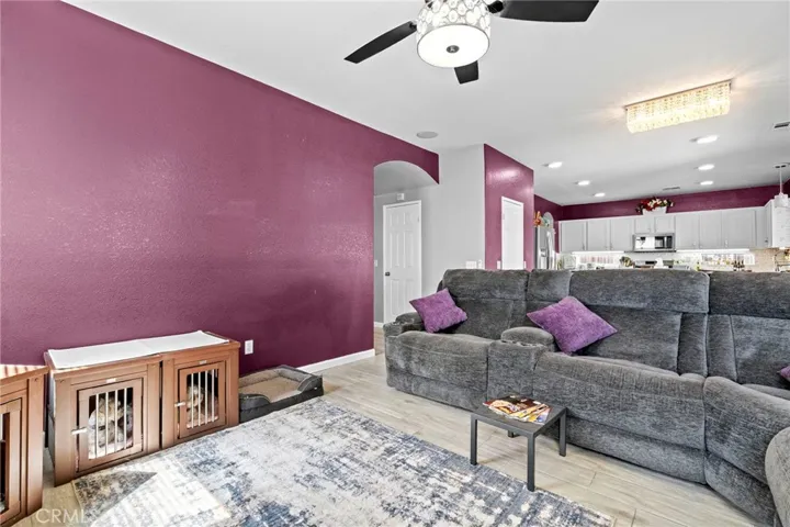 14490 Arthur Street, Oak Hills, California 92344