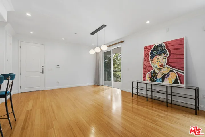 8121 Norton Avenue 201, Los Angeles, California 90046