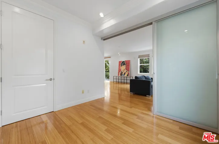 8121 Norton Avenue 201, Los Angeles, California 90046