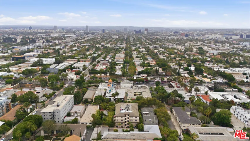 8121 Norton Avenue 201, Los Angeles, California 90046