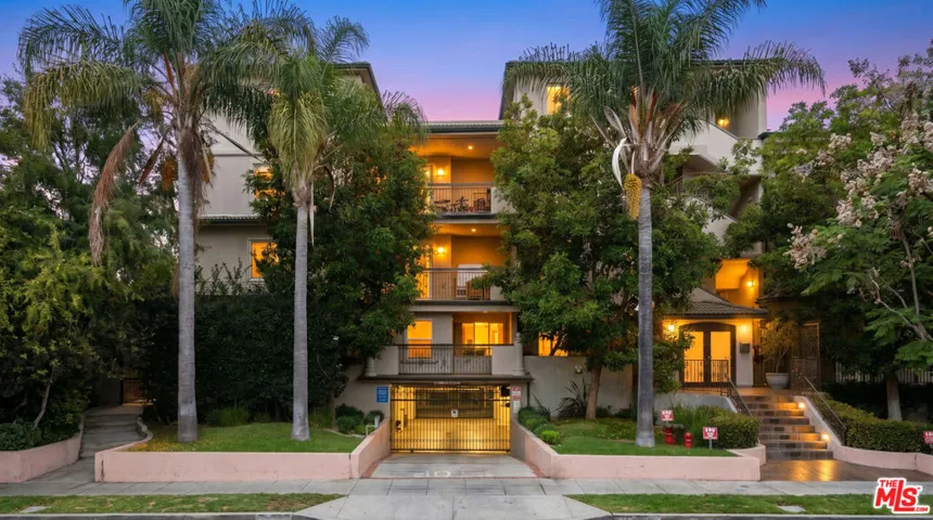 8121 Norton Avenue 201, Los Angeles, California 90046
