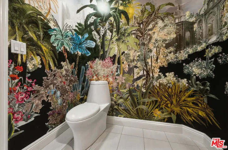 8121 Norton Avenue 201, Los Angeles, California 90046