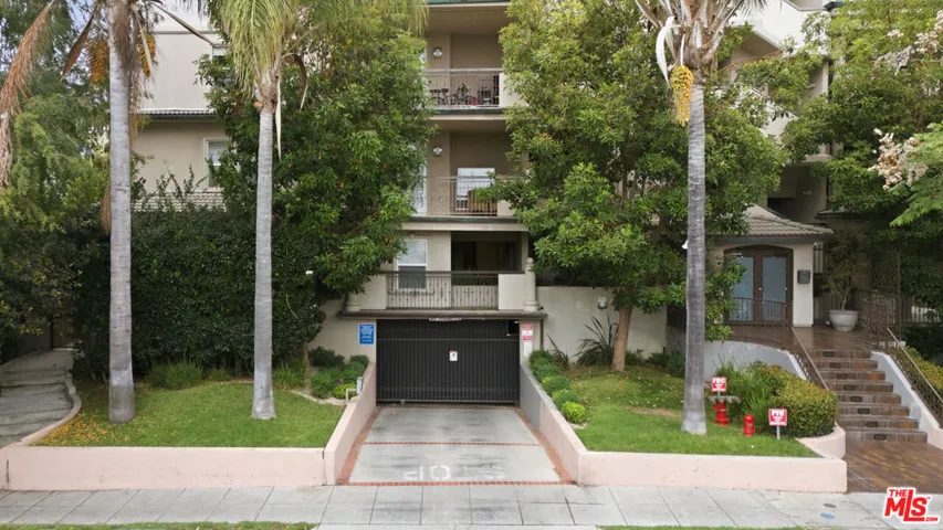 8121 Norton Avenue 201, Los Angeles, California 90046
